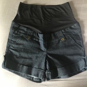 Maternity jeans shorts